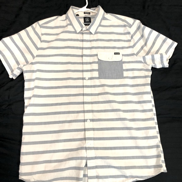 Volcom - Picture 1 of 3